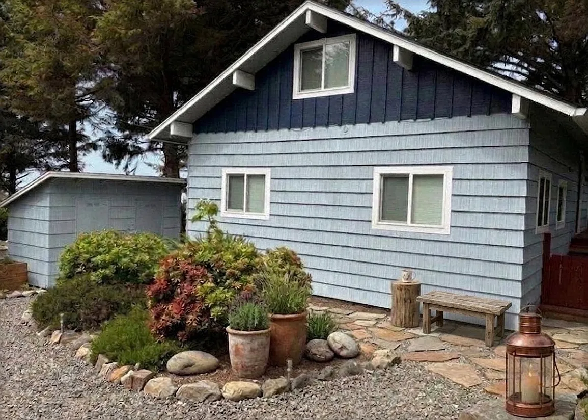 3 bed, 1392 sqft, $2,950 — Photo 1