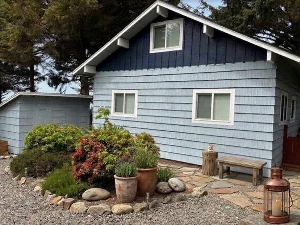 130 NW 70th St, Newport, OR 97365