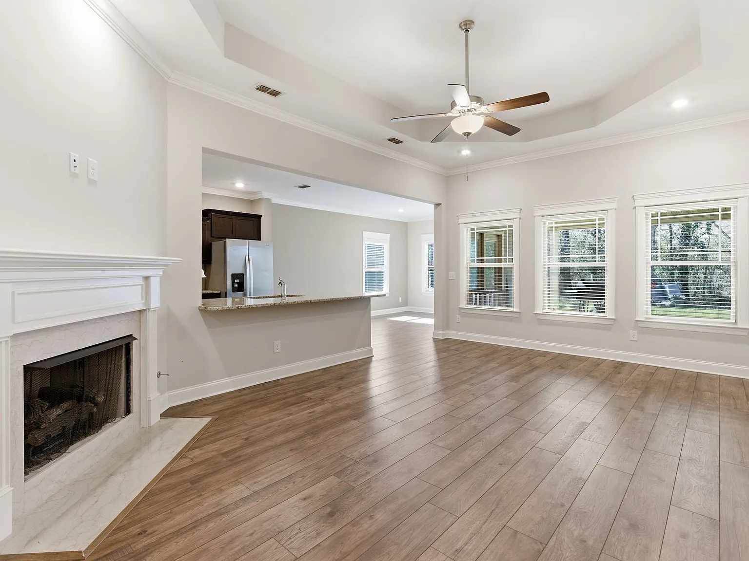 4 bed, 3.0 bath, 2173 sqft, $2,800 — Photo 4