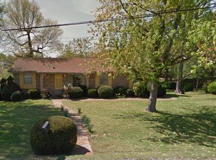2801 Meadow Rose Dr, Nashville, TN 37206