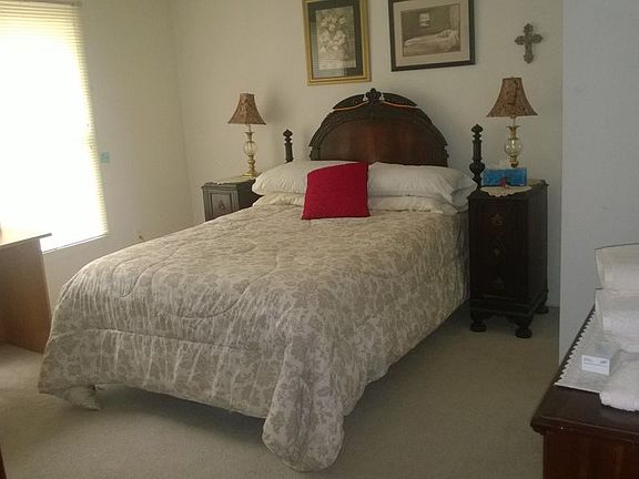 4th image of 521 E Custis Ave #B