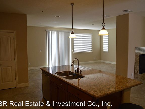 3rd image of 420 Lanford Ct