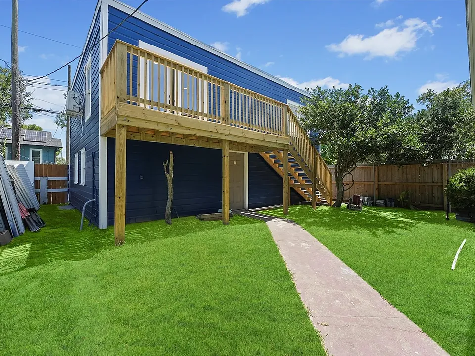 3811 Avenue N 1/2