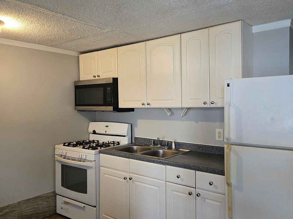 1st image of 2706 Judlee Ave #10