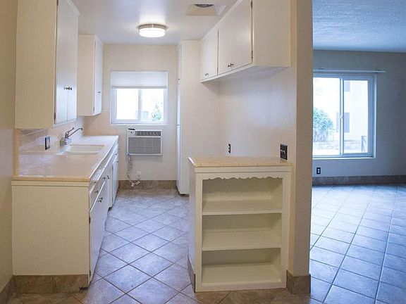 Kitchen will come with stainless steel appliances