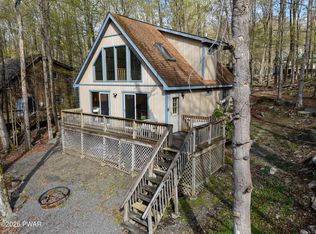 72 Woodridge Dr, Lake Ariel, PA 18436