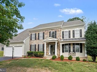 3320 McCorkle Ct, Triangle, VA 22172