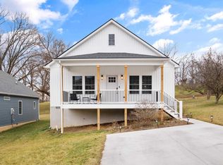 315 Gray Ave, Staunton, VA 24401