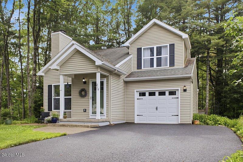 2nd image of 218 Meadowlark Drive