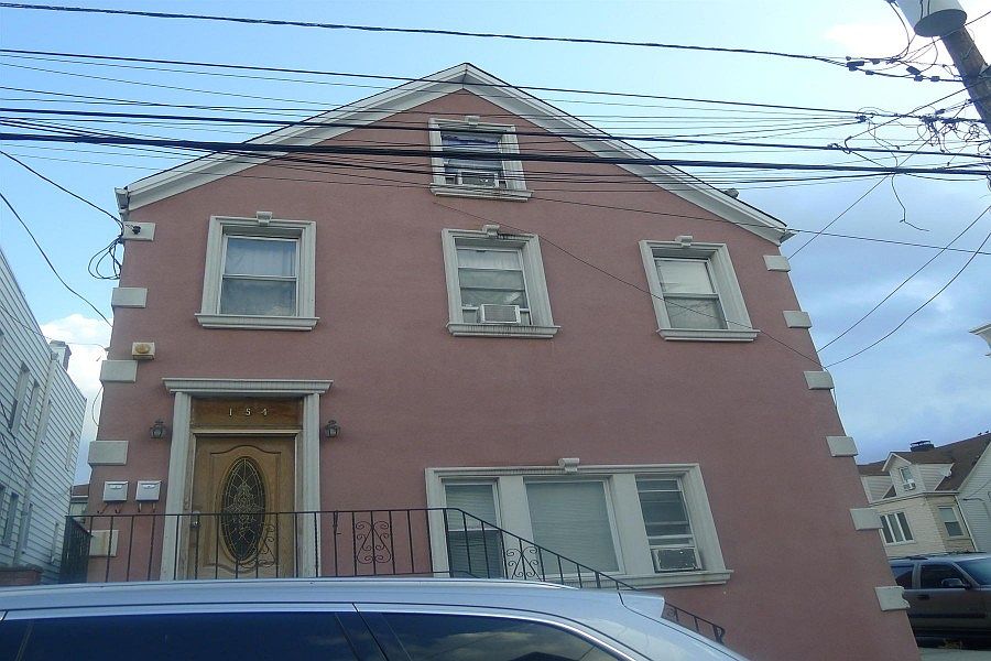 2nd image of 154 South St