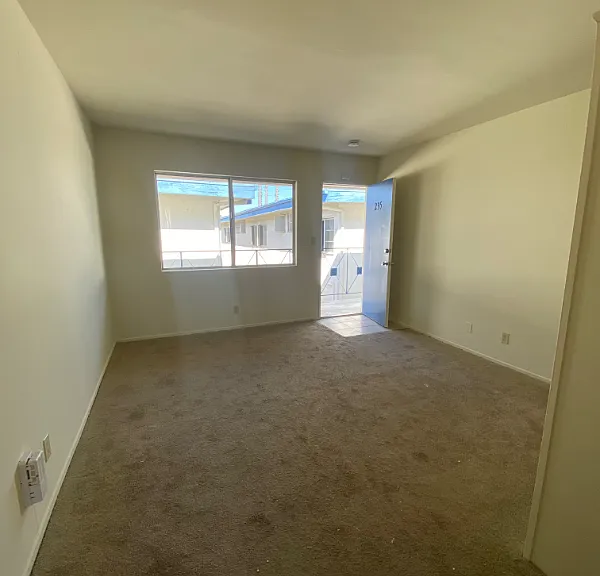 2432 Pacific Coast Hwy — Photo 4