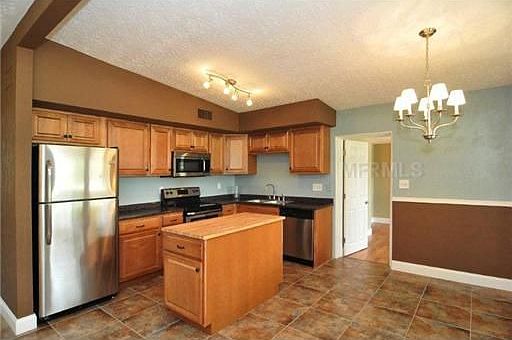 5th image of 3725 Nogales Dr