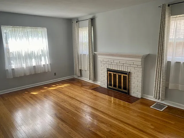 4 bed, 1180 sqft, $2,500 — Photo 3