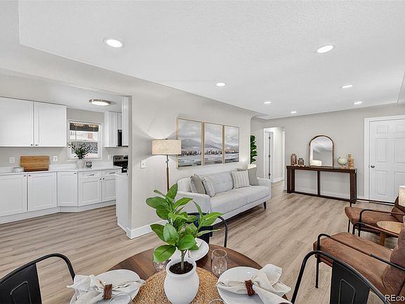 3rd image of 6014 Hudson Street