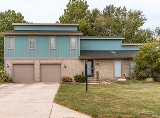 51843 Trowbridge Ln, South Bend, IN 46637