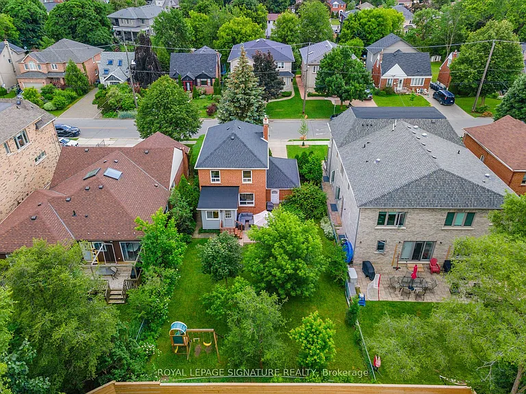 31 Brookview Dr — Photo 38