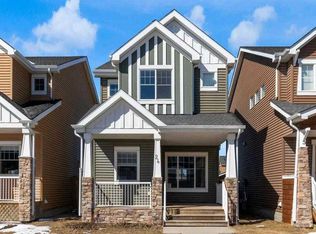 24 E Royal Birch Park NW, Calgary, AB T3G0B8