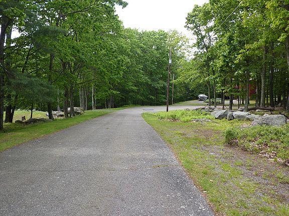 3rd image of 892/893 Pico Ln