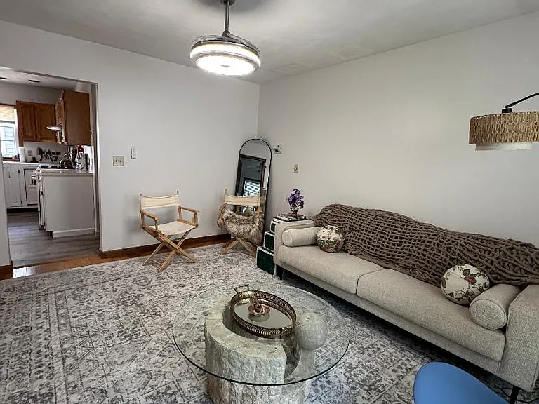 Alma Ave — Photo 15