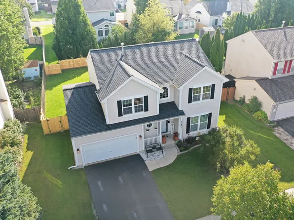 31601 N Pineview Blvd, Lakemoor, IL 60051