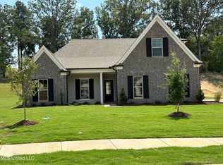 915 Collie Dr, Hernando, MS 38632