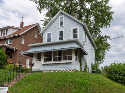 1225 Vernon St, Dubuque, IA, 52001