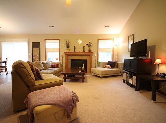 515  Walnut Lawrence, KS listing photo #3
