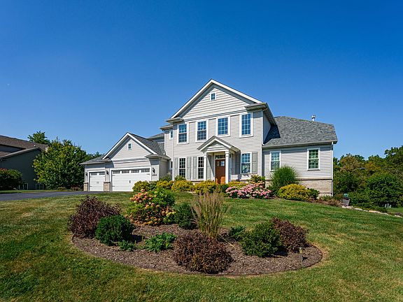 2nd image of 12938 Arboretum Dr