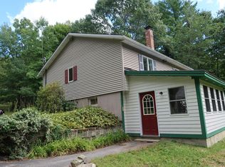 63 Myrtle St, Manchester, ME 04351
