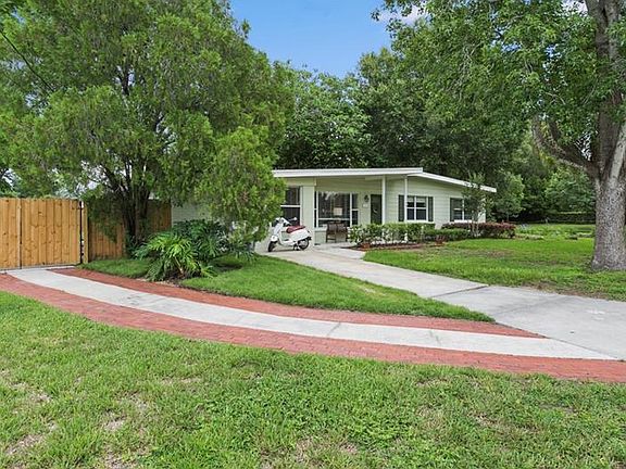 5th image of 1110 Dove Dr