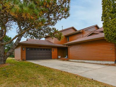 3492 Highland Center Dr, Green Bay, WI, 54311