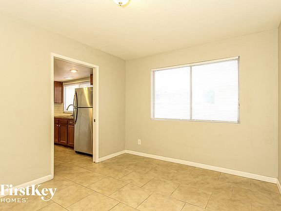 4th image of 4548 W Paradise Dr
