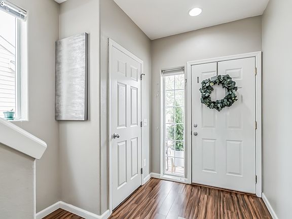 4th image of 6541 NE Deer Run St