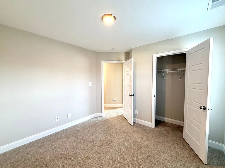 2662 Scott Dr — Photo 26