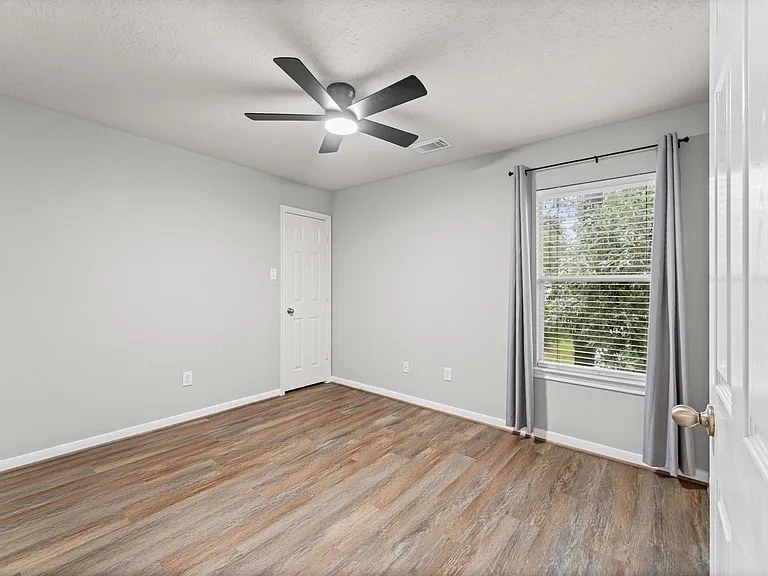 135 S Spinning Wheel Cir — Photo 29