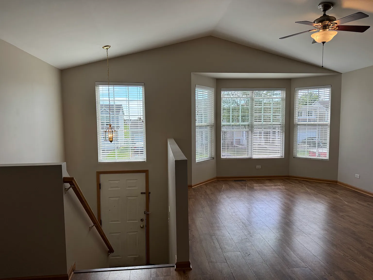 2 bed, 1443 sqft, $2,390 — Photo 2