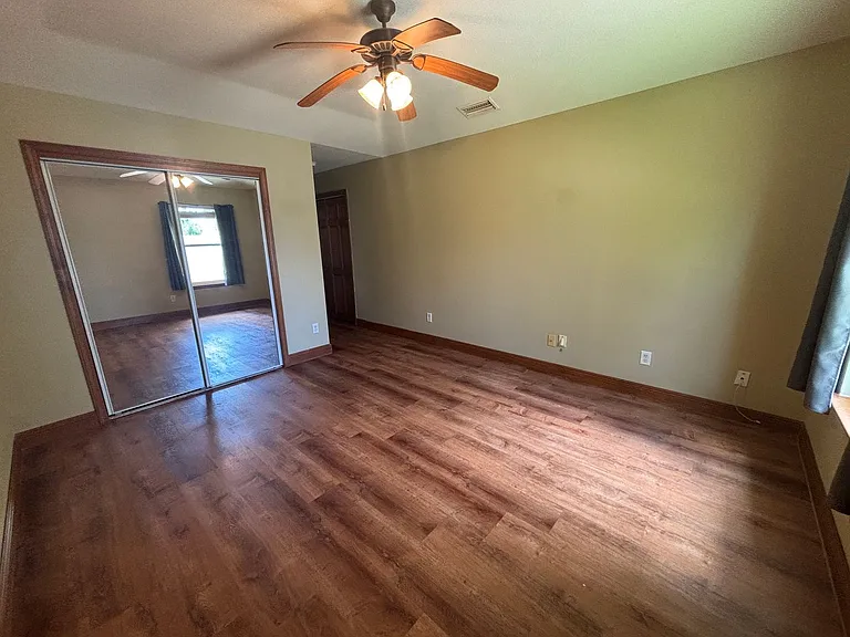 4701 Deerfield Dr — Photo 7