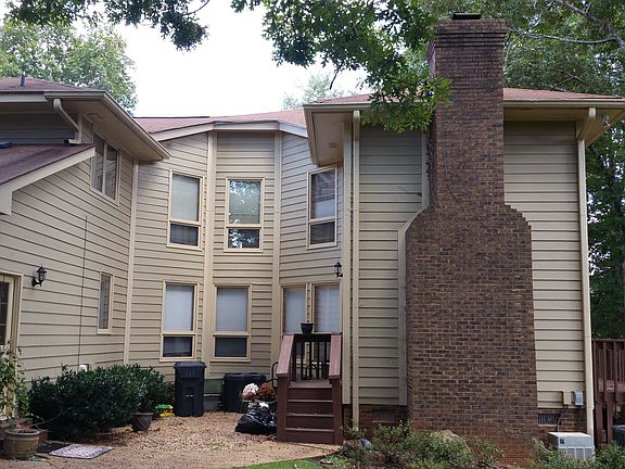 4th image of 3306 Sams Way SE