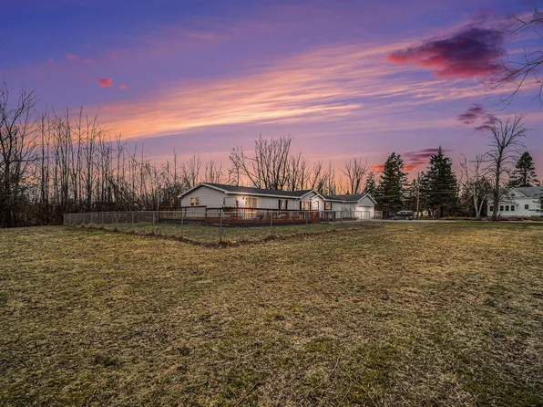 1580 Bancroft St, Cheboygan, MI 49721