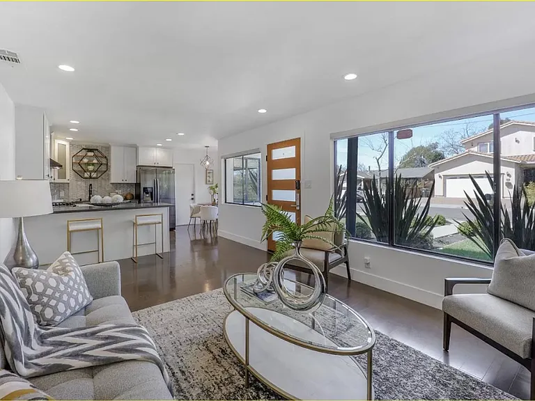 1368 Sevier Ave — Photo 4