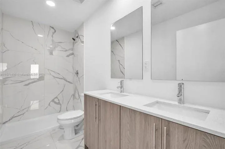 1-245 NW 13th St #245 — Photo 9