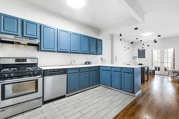 Rented by Compass | media 4