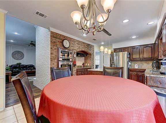 2nd image of 2519 Copper Creek Ln