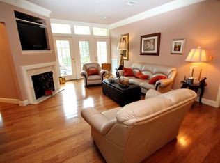 8108 Harcourt Rd #585, Clifton, NJ 07013