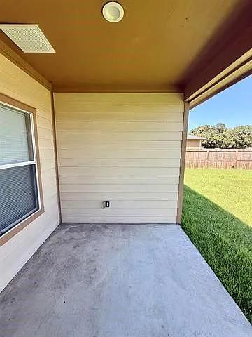 2850 Amber Ave — Photo 38