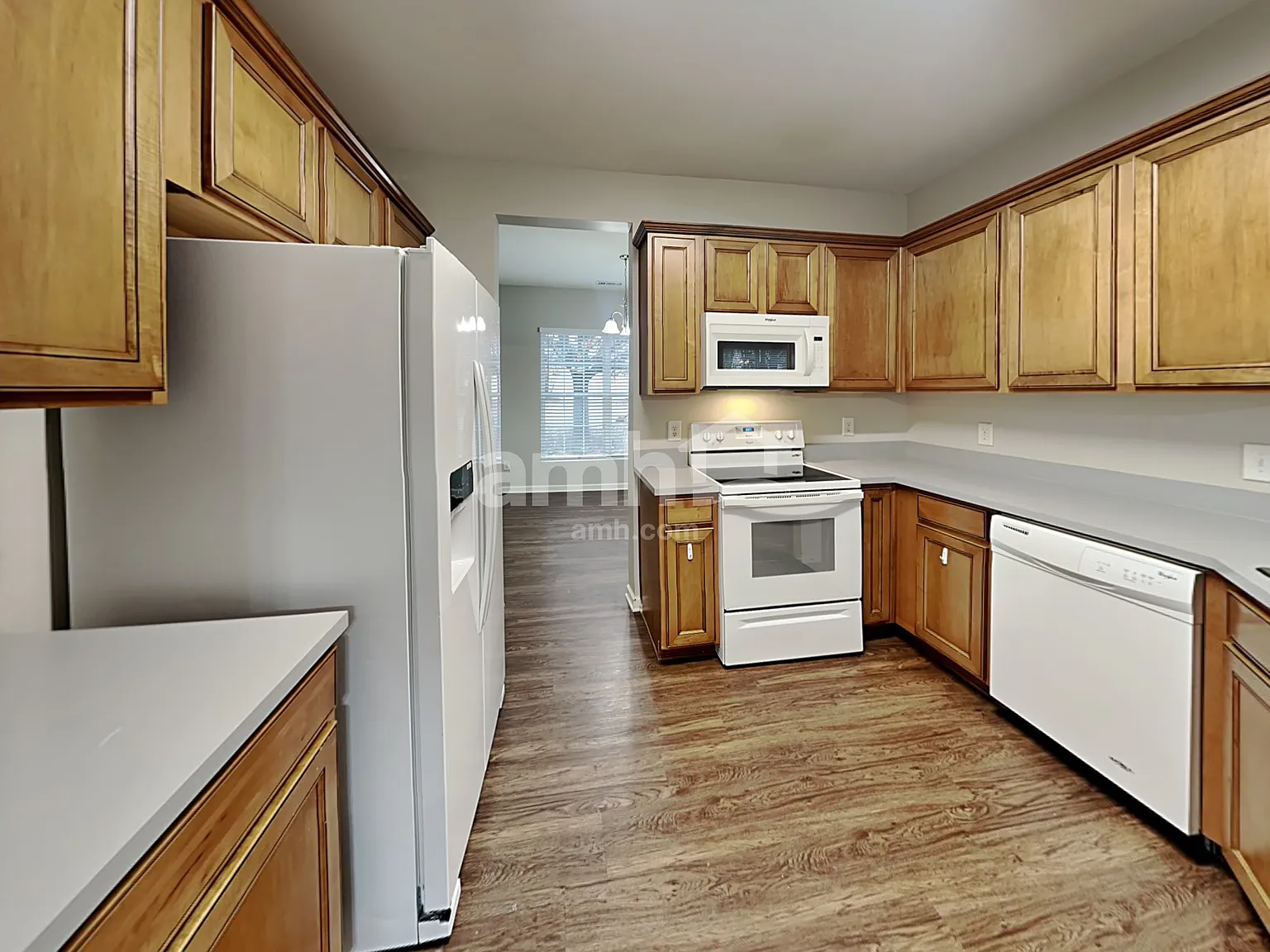 4 bed, 2.5 bath, 2125 sqft, $2,285 — Photo 3