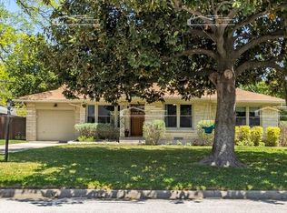 1119 W Inwood Dr, Arlington, TX 76013