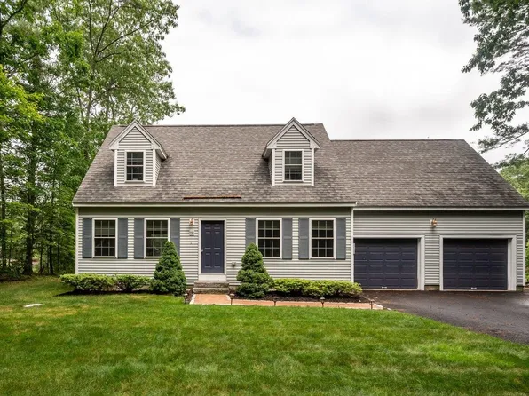 934 Main Street, Fremont, NH 03044