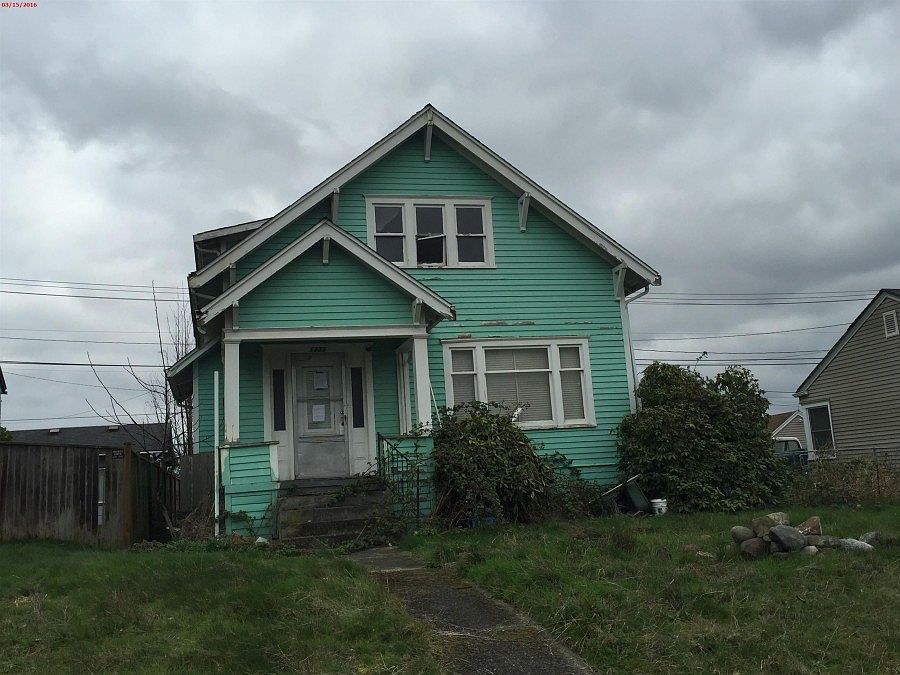 1st image of 1223 Lombard Ave