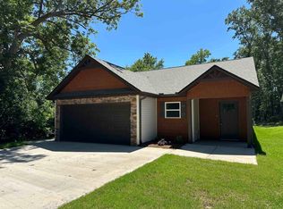 562 S Main St, Woodruff, SC 29388
